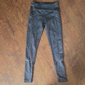 Mondetta Black and Gray Patterned Leggings